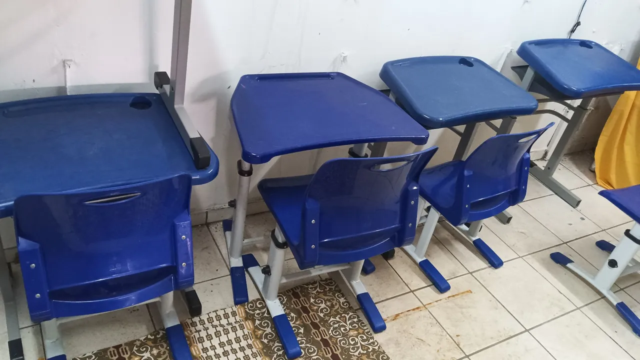 Cadeiras escolar