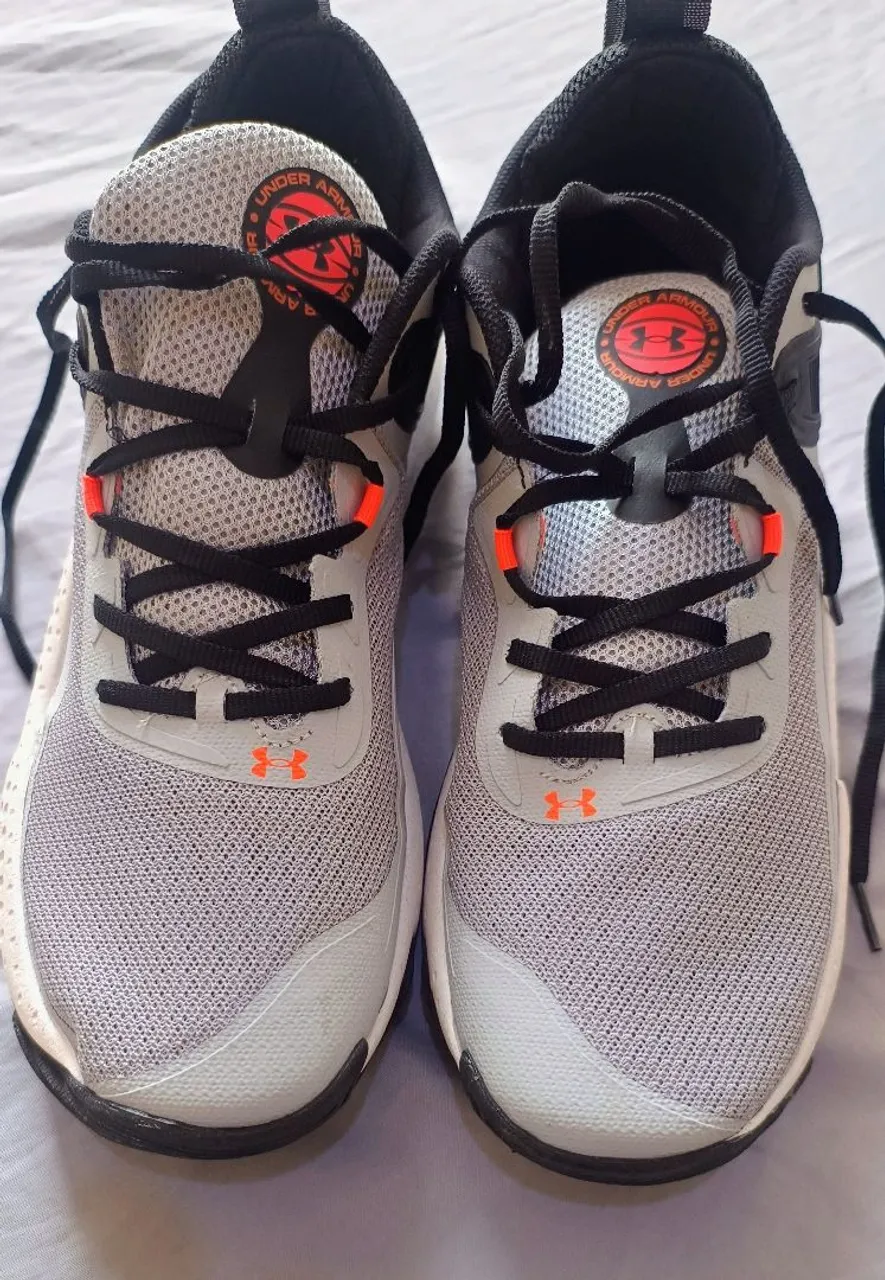 Tênis Under Armour - Dagger- Cinza - Tamanho 43