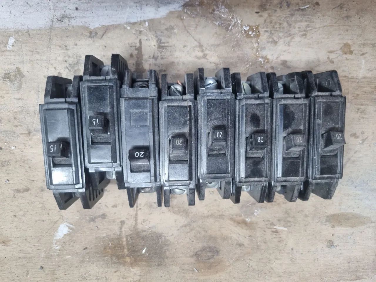 Disjuntores Elétricos - Diversos Modelos e Amperagens - Foto 6