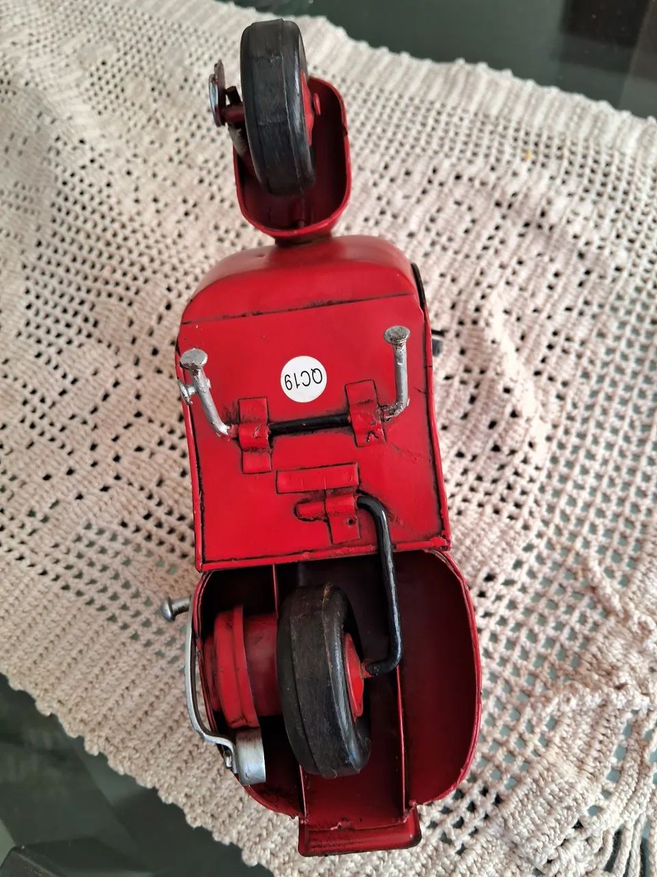 Miniatura de Scooter Vespa vermelha  - Foto 6