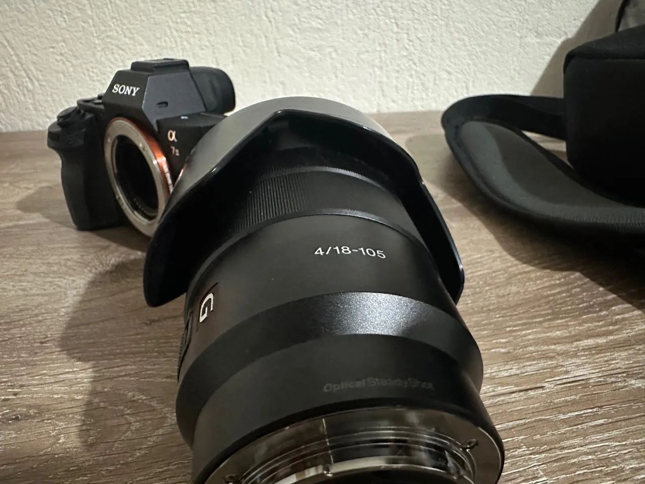 Câmera Sony A7 II + Lente Sony F4/18-105 (3000 clicks) - Foto 5