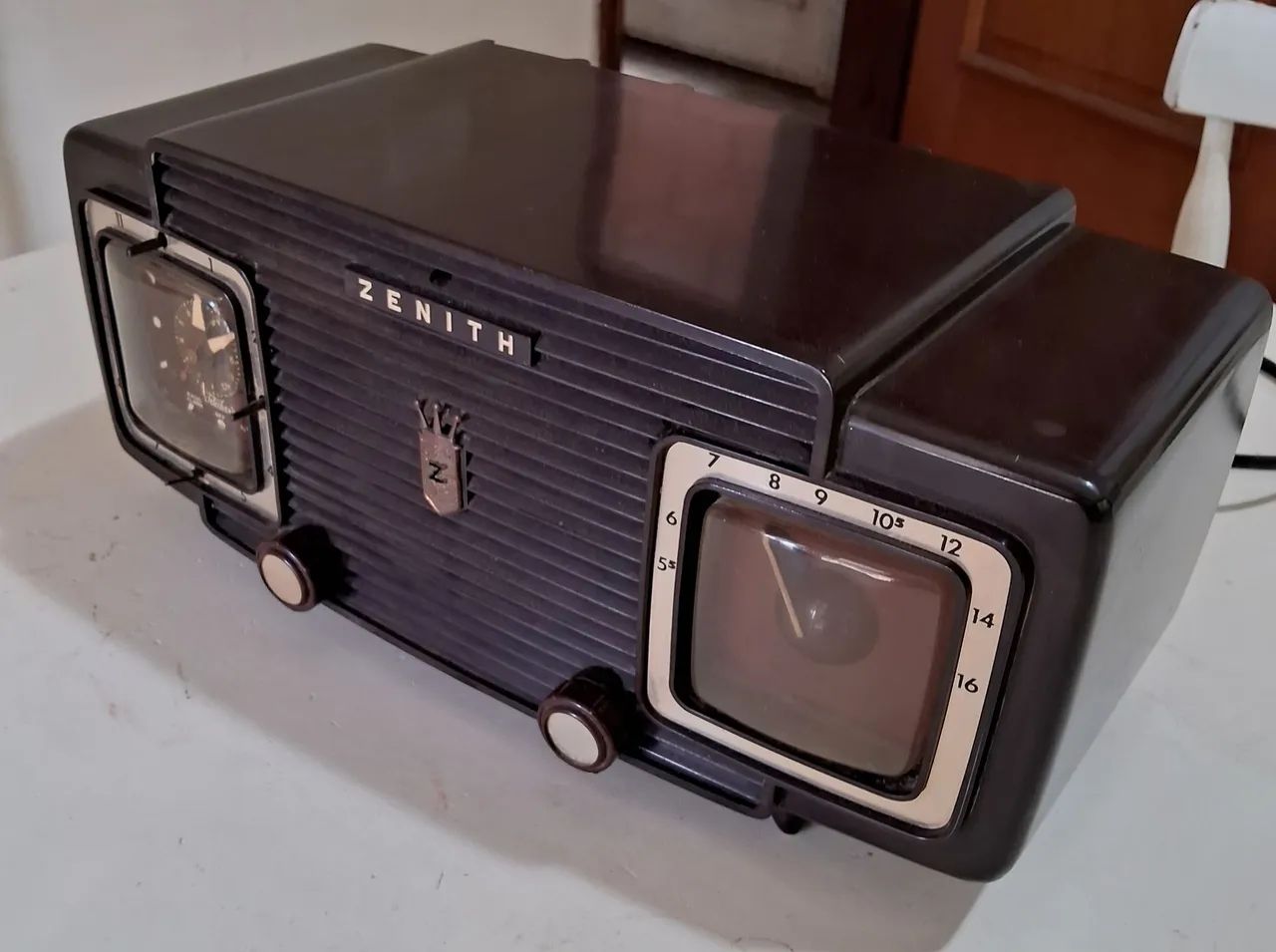 Rádio relógio Zenith valvulado - Foto 2