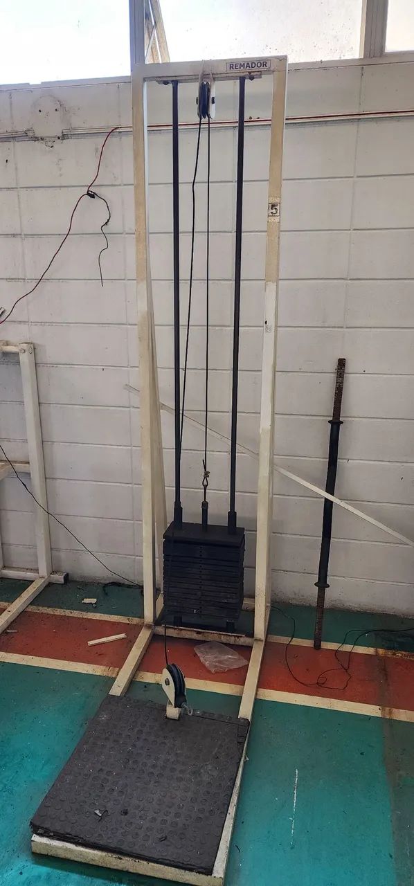 Máquina de Remo para Academia