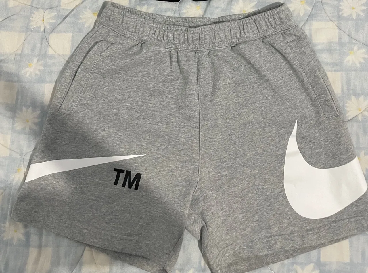 Bermuda nike tm cinza