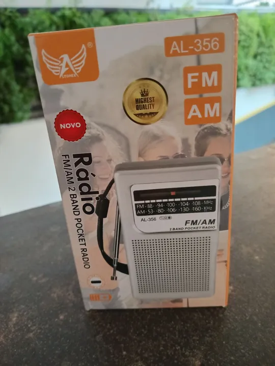Vc conhece o rádio a pilhas que funciona sem pilhas?