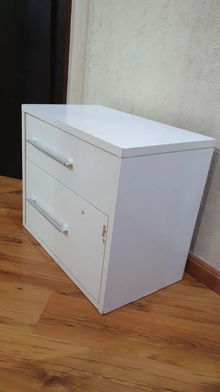 Criado mudo em madeira  branco 2 gavetas  - Foto 5