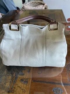 Bolsa bege, excelente estado, em couro macio - Foto 3