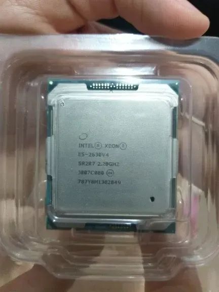  Xeon 2630 V4 10/20 + Pasta Térmica - Turbo Boost vPro  - Foto 2