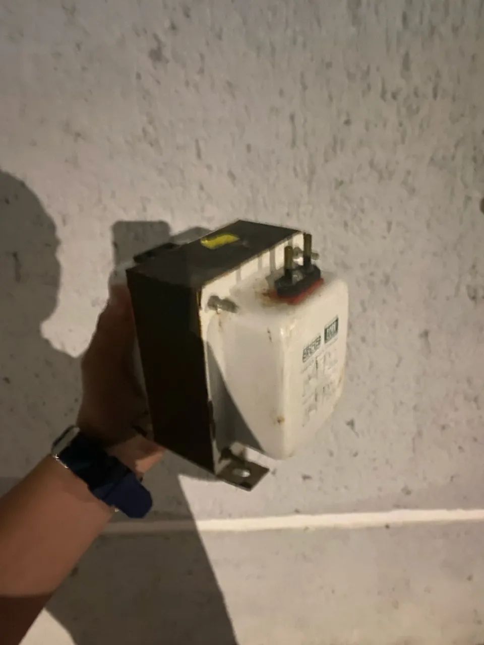 Transformador para eletros 220V - Foto 2