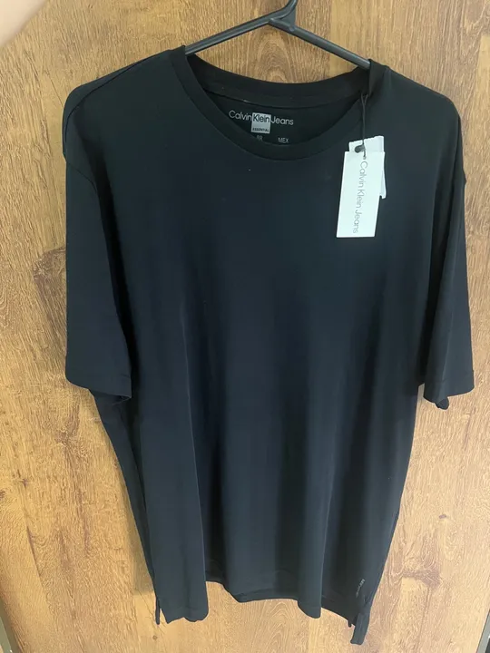 Camisa Calvin Klein essentials preta