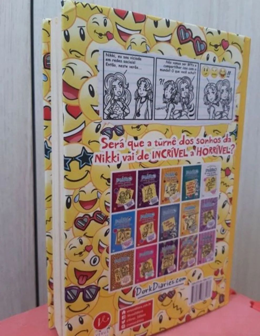 Livro Diário de uma garota nada popular 14 - Foto 2