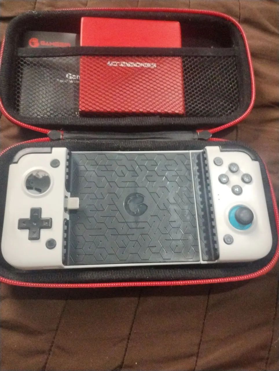 Gamesir X2 com case sem analógico porém funcionando perfeitamente64292481925250120