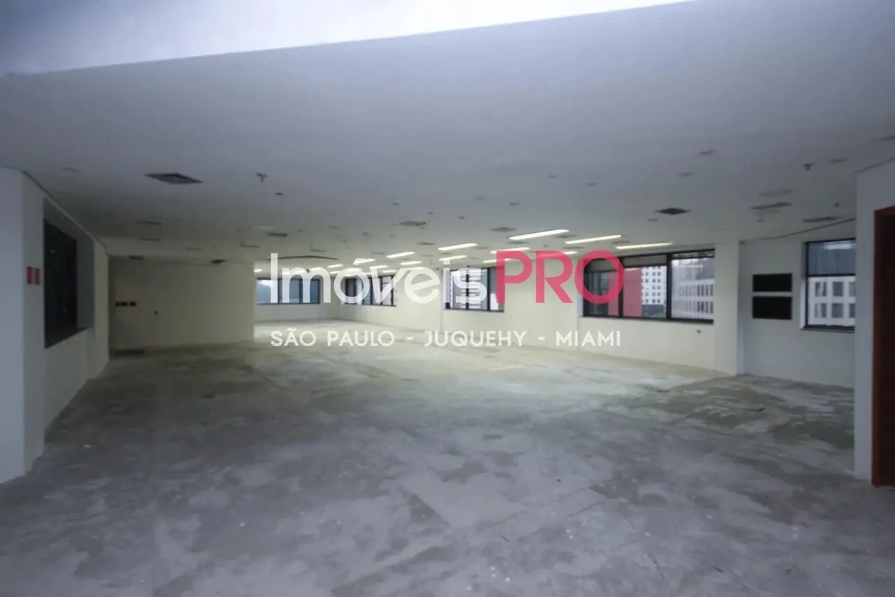 Conjunto comercial 290 m² 9 vagas de garagem na Vila Olímpia