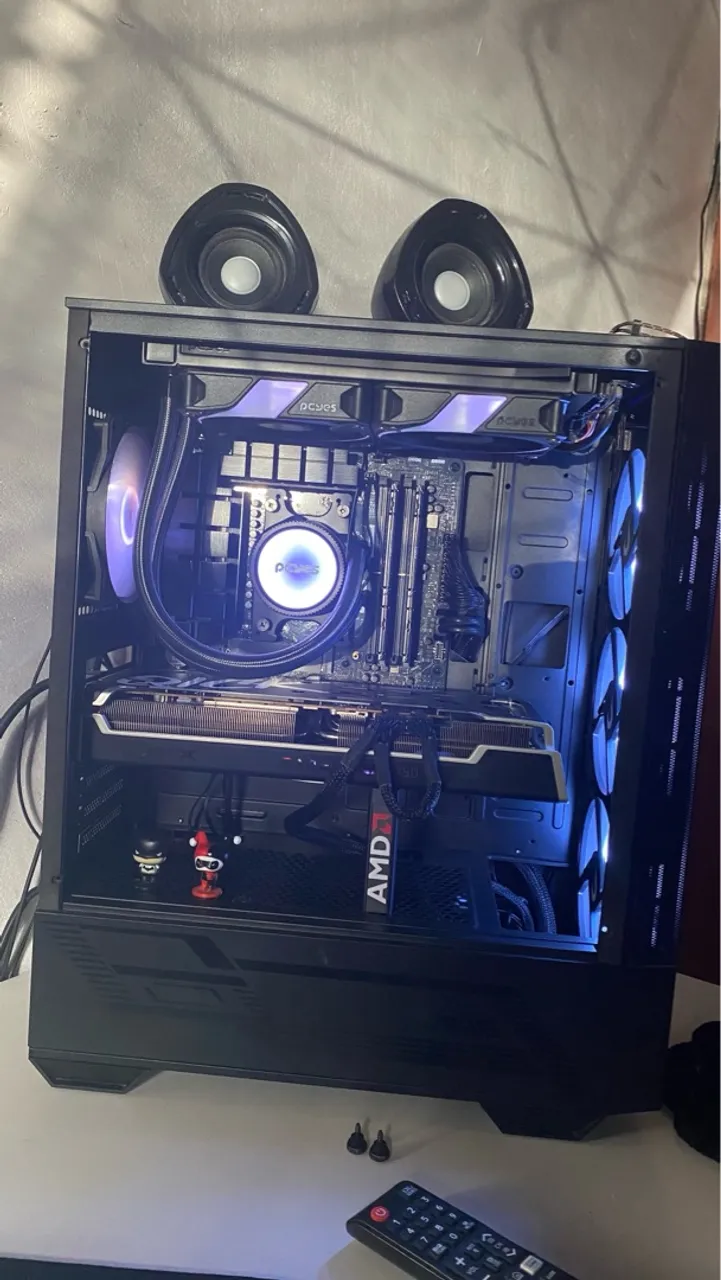 Placa de Vídeo AMD Radeon RX 6750XT