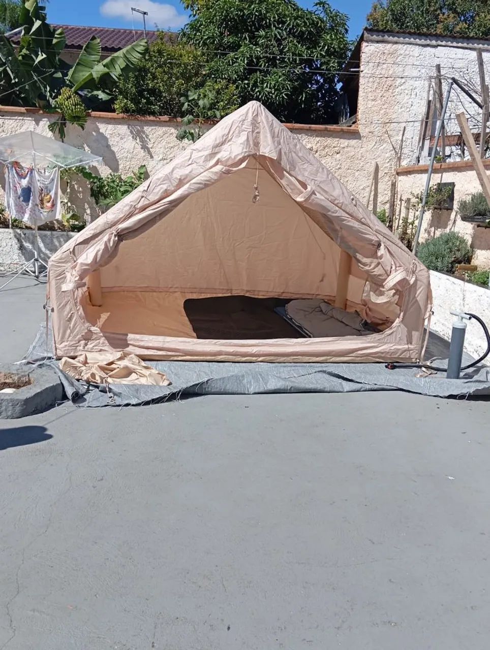 Tenda de Acampamento Inflável