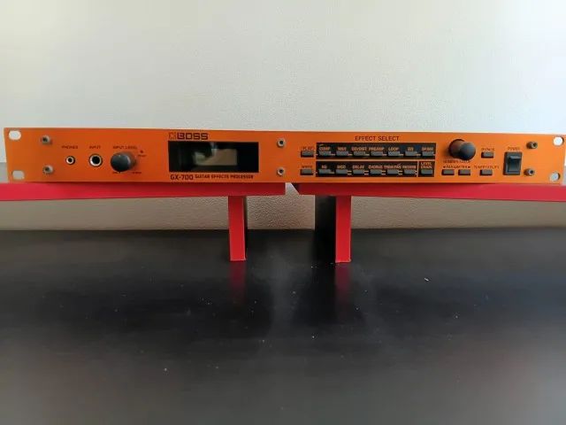 ビ*@様 BOSS GX-700マルチエフェクター ラックマウント GUITAR RACK BOSS GX 700 MULTIEFFECTS - Instrumentos musicais