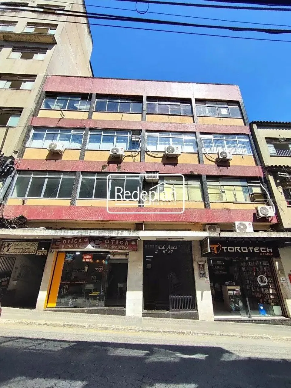 Sala Comercial no Centro de Barra Mansa!
