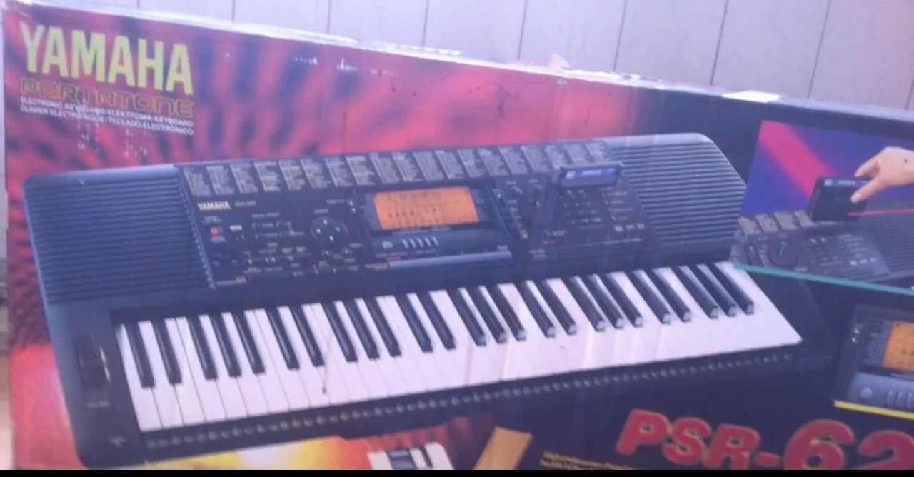 TECLADO PSR 620