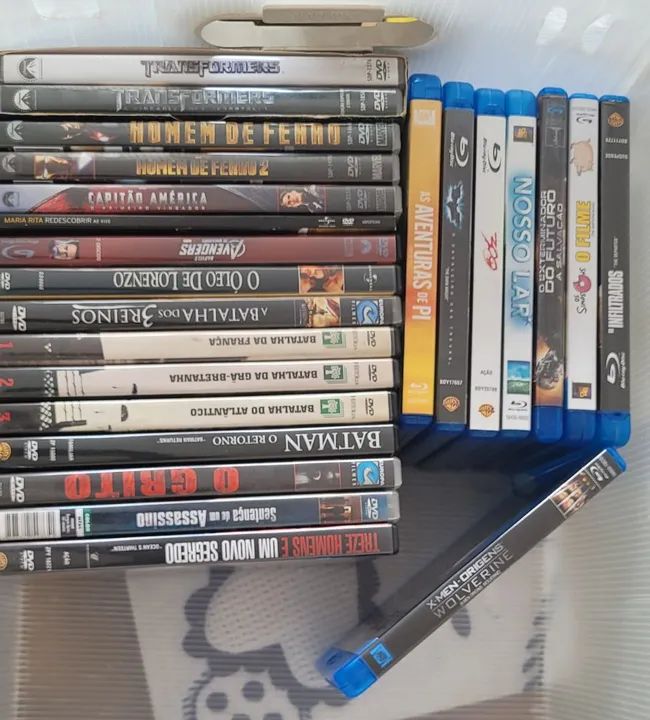 Diversos DVDs e Blu-rays em ótimo estado!