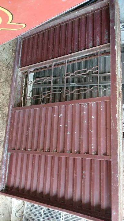 Janelas de ferro com grade - Foto 3