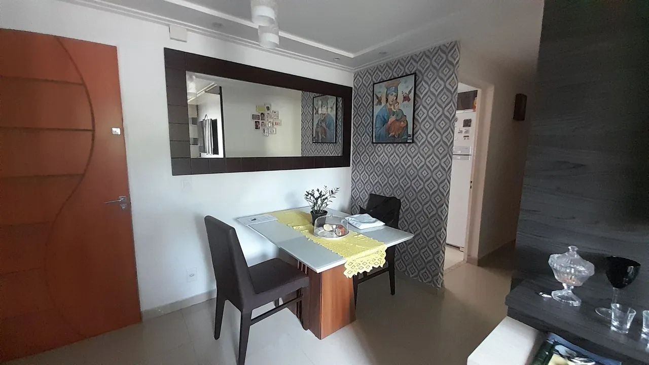 Condominio Acacias I - apartamento 2° andar, 03 quartos, armários, ar condicionados, 2