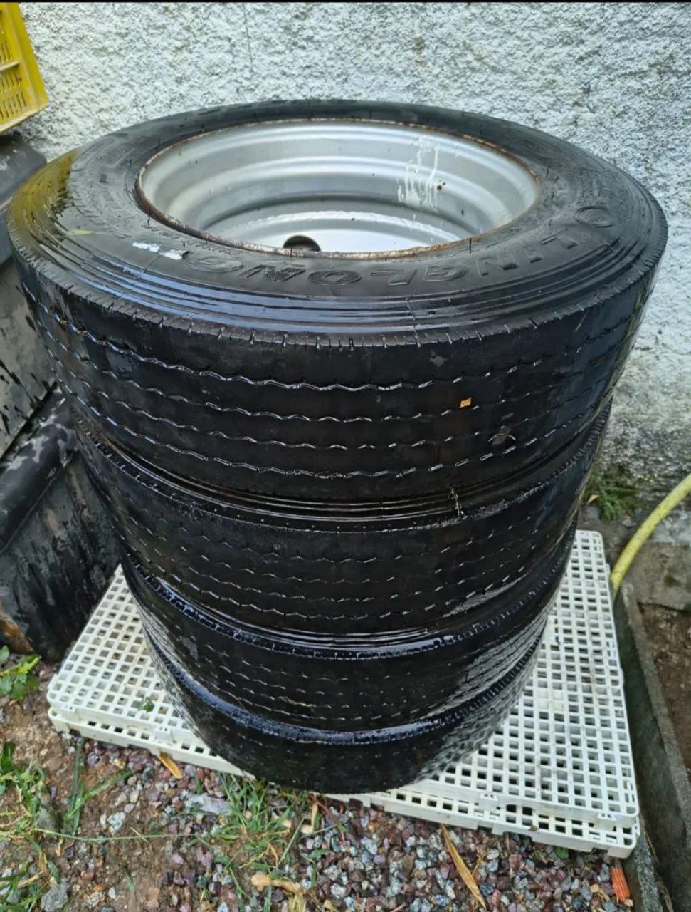 Vendo pneus, caminhão 3/4 - Foto 3