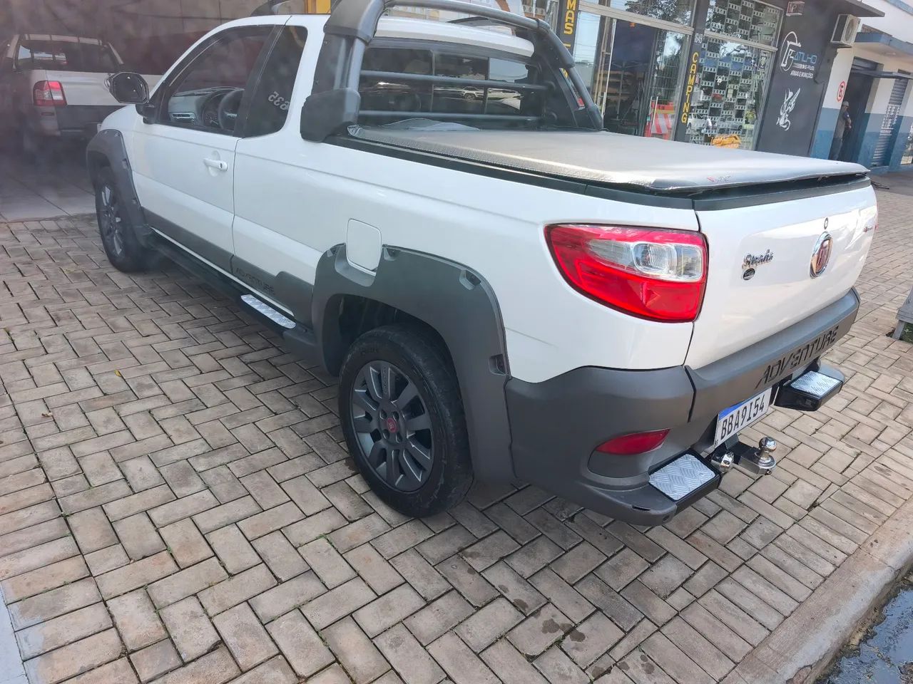 Fiat Strada Adventure 1.8/ 1.8 Locker Flex CE 2017 - Foto 3