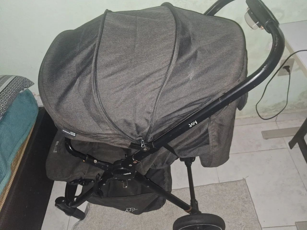 Carrinho de bebe em ótimo estado 
