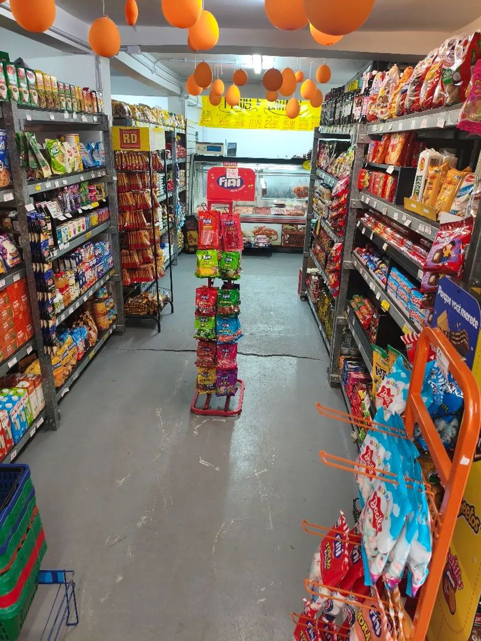 Vendo mini mercado Cajuru 