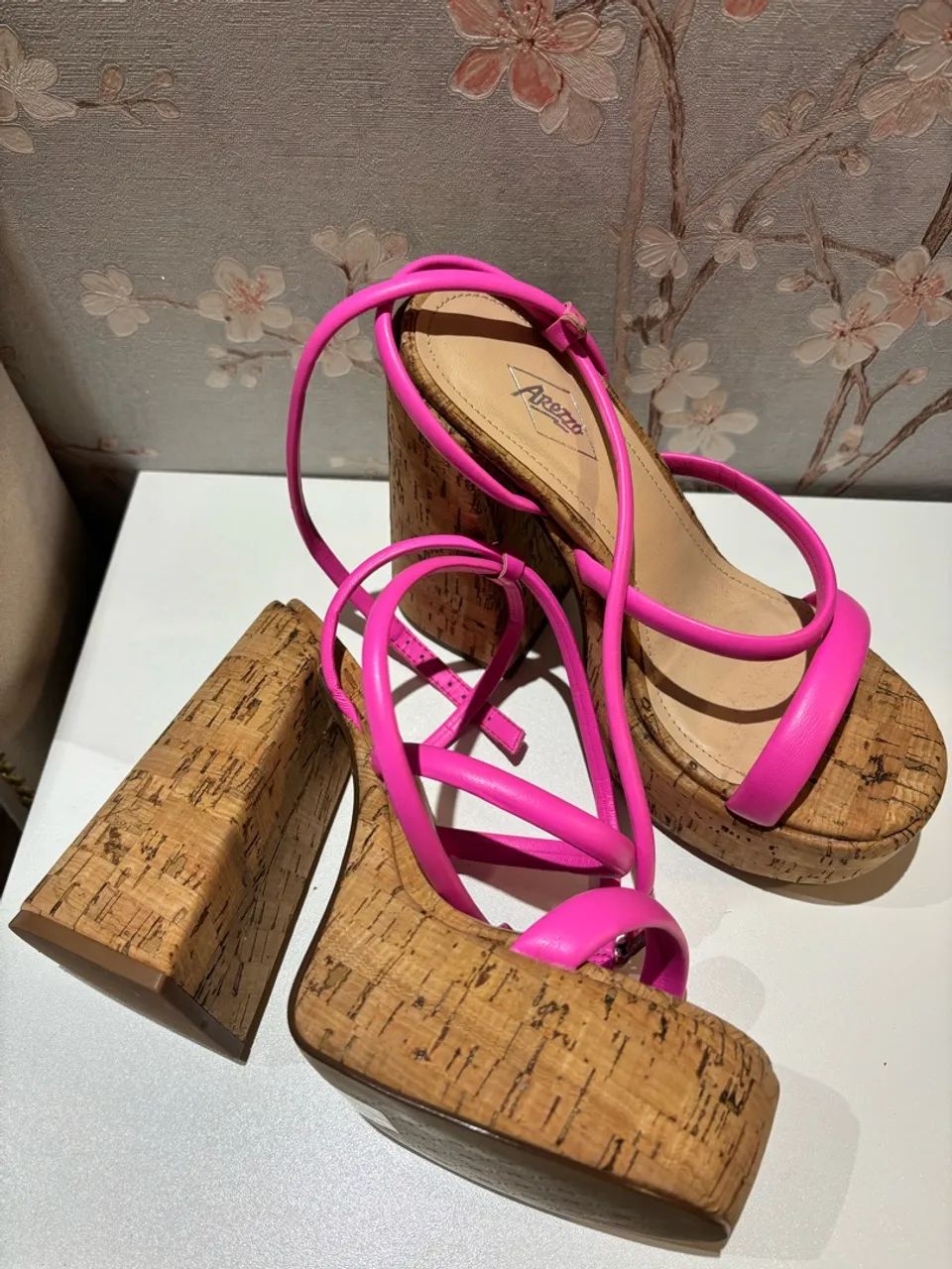 Sandália Arezzo nova  - Foto 2