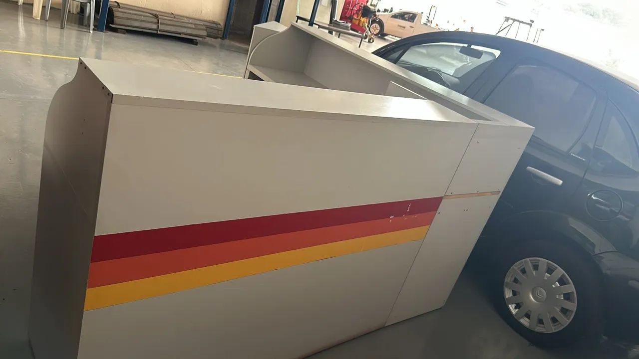 Vende-se balcão para recepção em ótimo estado  - Foto 3