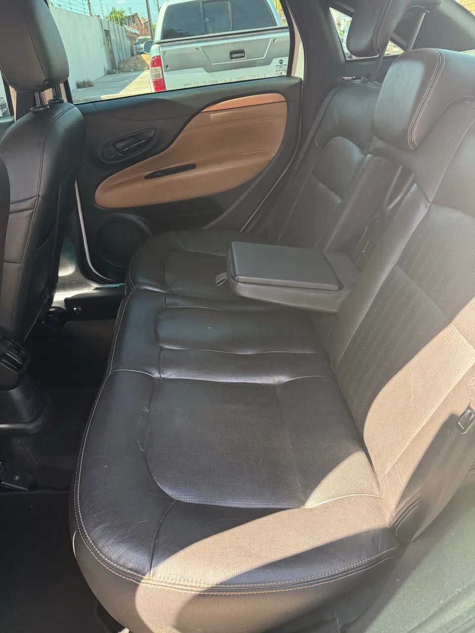Fiat Linea Absolute 1.9/1.8 Flex Dualogic 4P 2015 - Foto 4