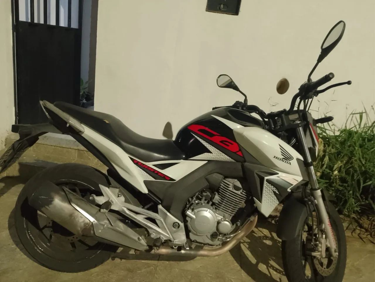 Cb twister 250
