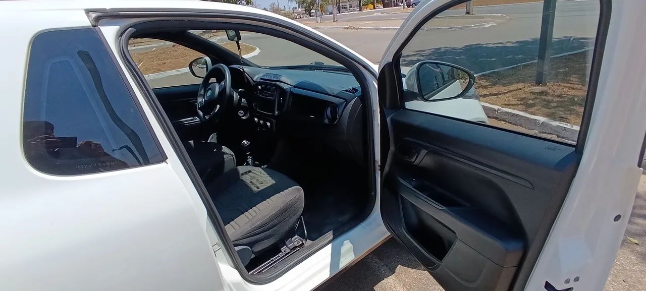 Fiat Strada Freedom 1.3 Flex 8V CS Plus 2021 - Foto 4