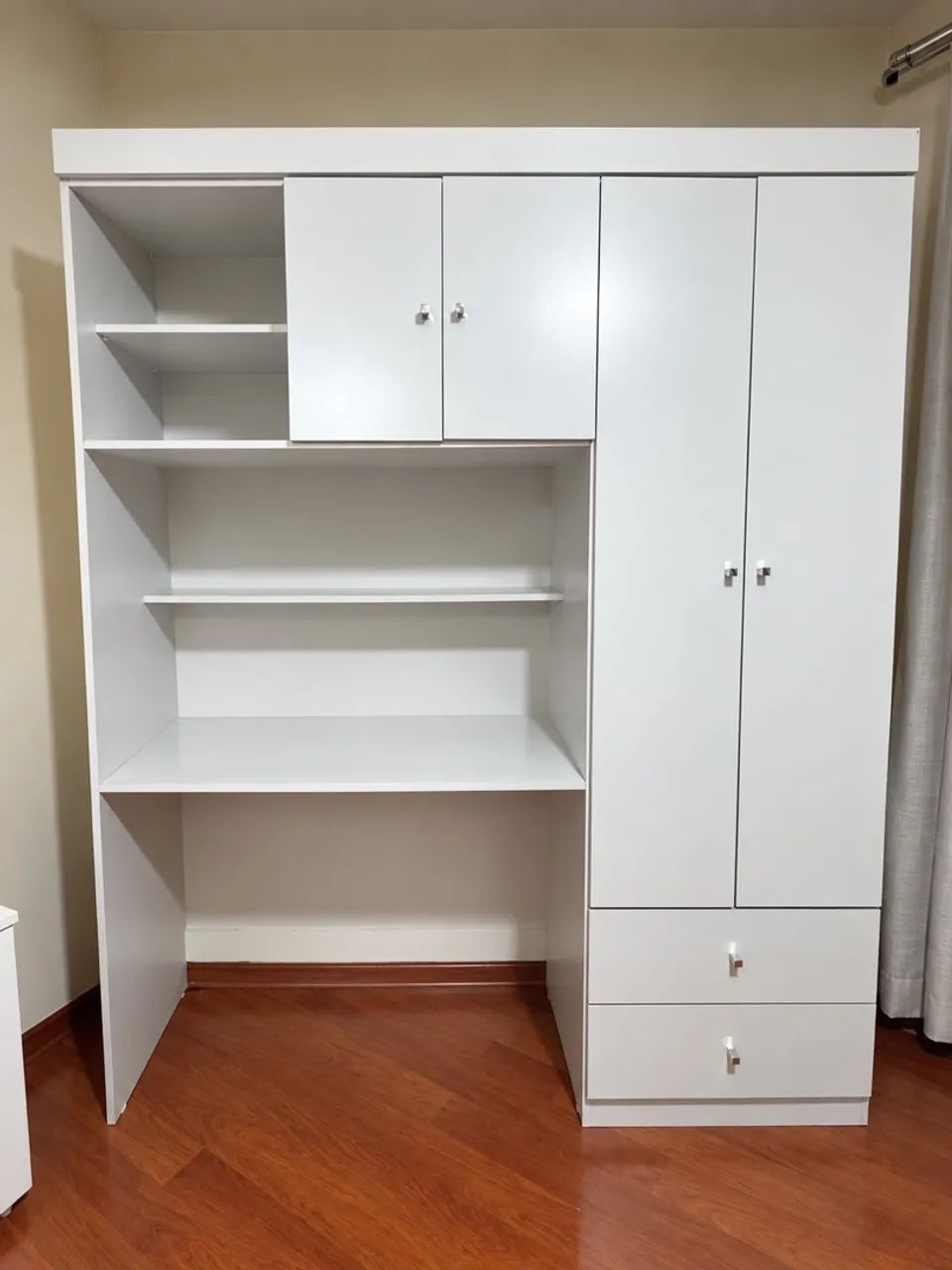 Guarda roupa e cômoda 