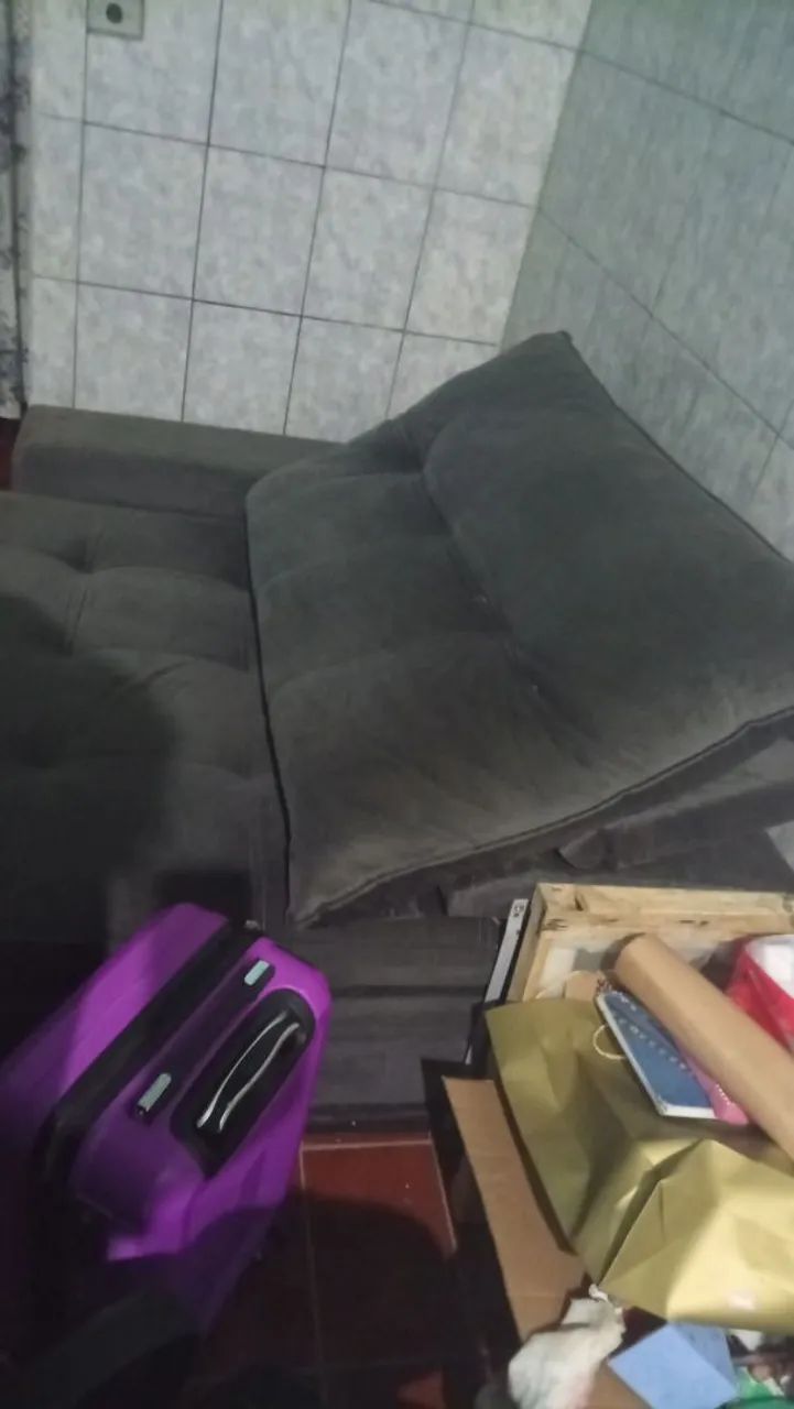 Sofá Retrátil e Reclinável Cinza Chumbo em Suede