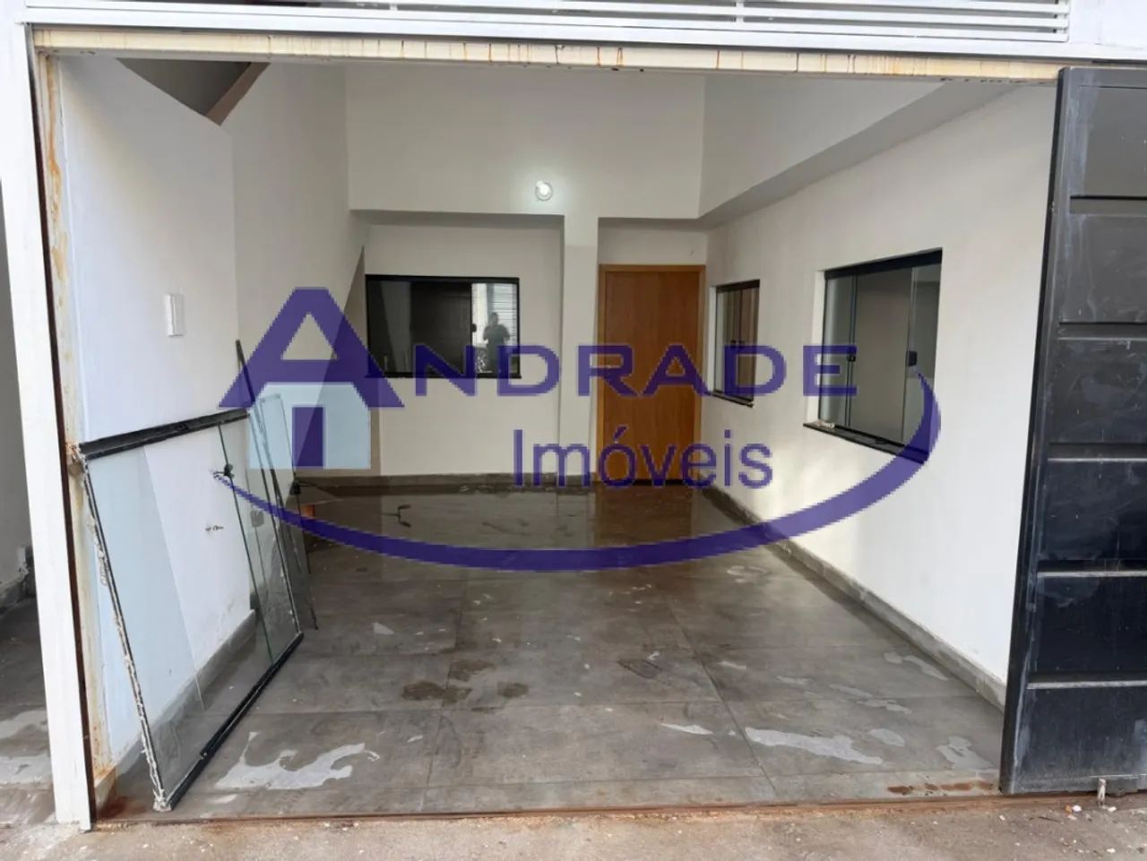 Casa Geminada com 2 quartos para alugar em Contagem