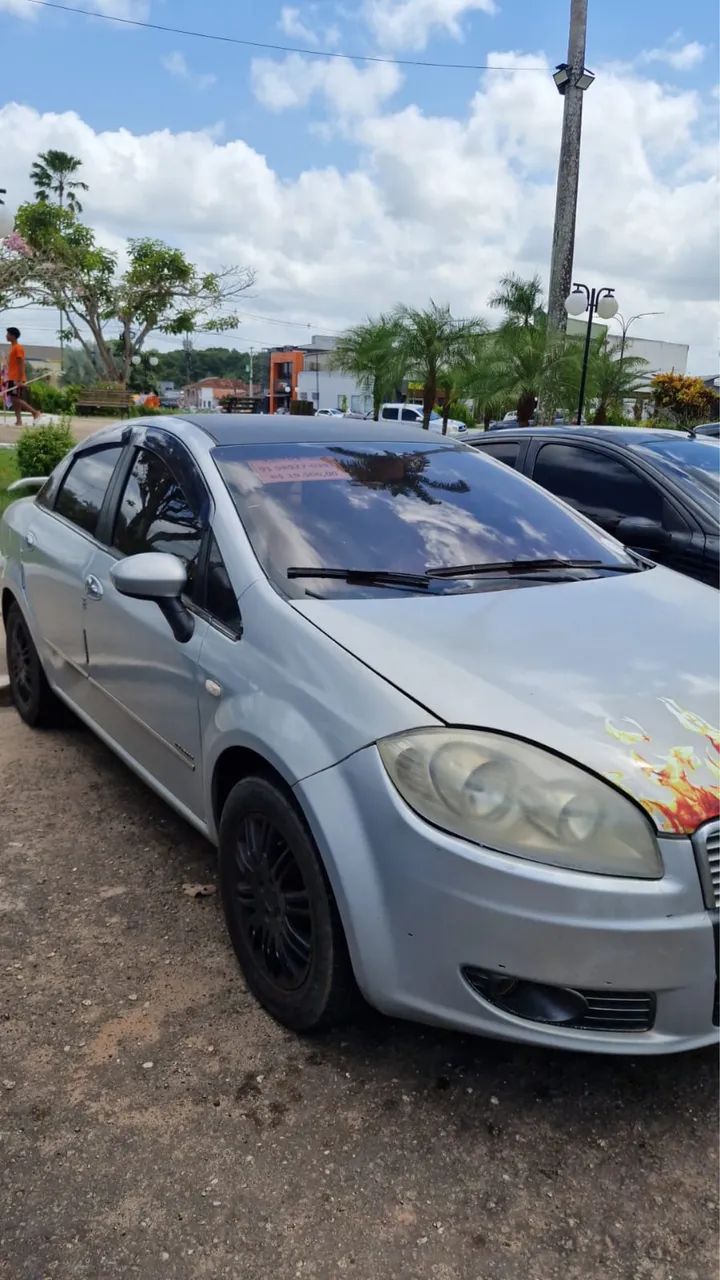 Fiat Linea Absolute 1.9/1.8 Flex Dualogic 4P 2010 - Foto 2
