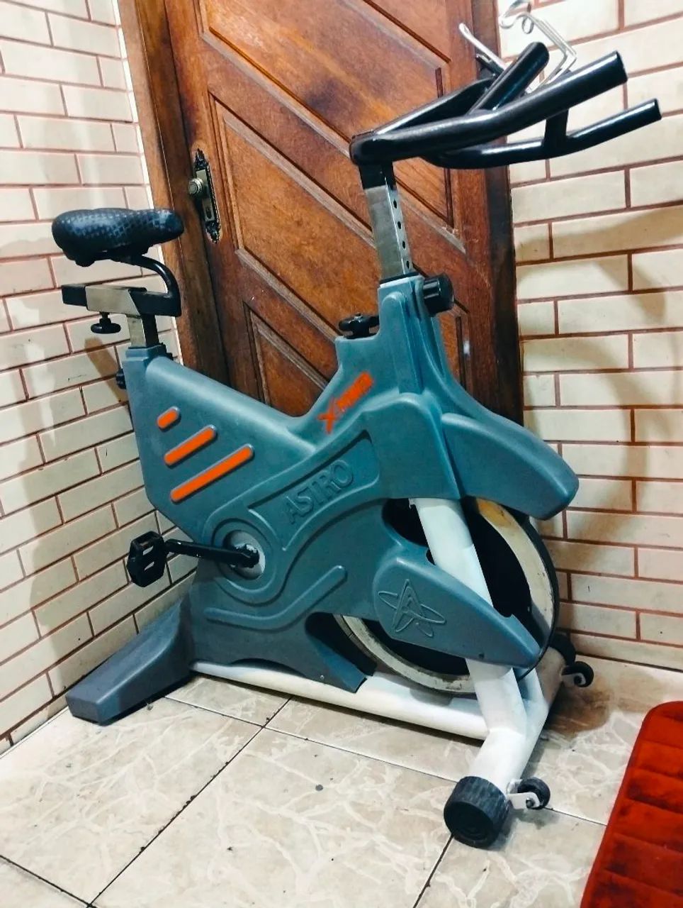 Bicicleta spinning PROFISSIONAL "Entrego/Aceito cartão" - Foto 4