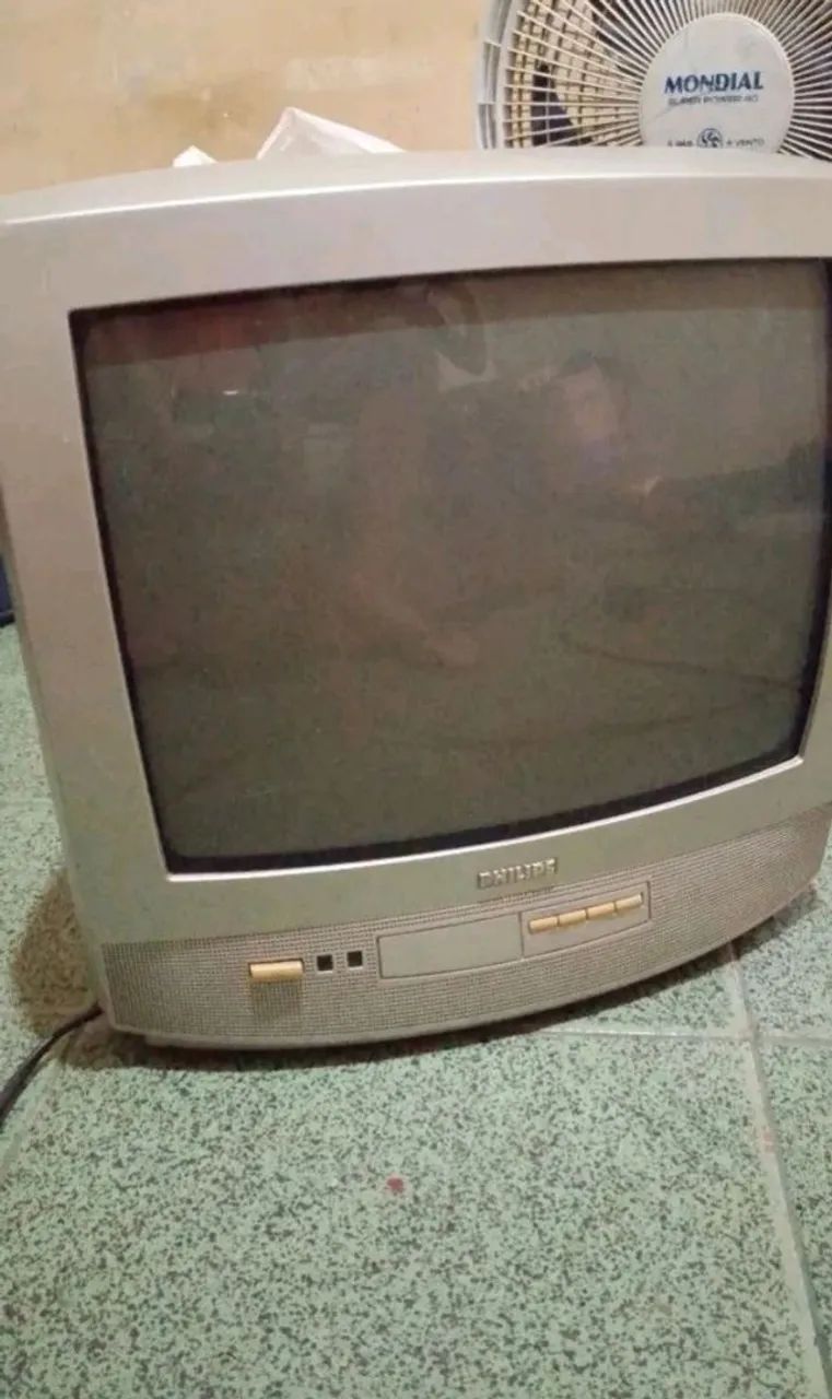 Tv 14 polegadas funcionando 