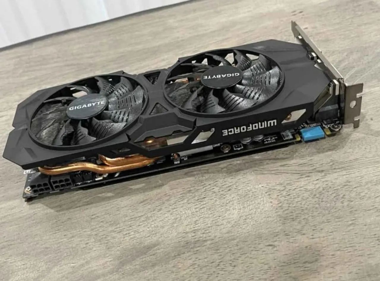 NVIDIA GTX 960 - 4GB Windforce - Gigabyte 