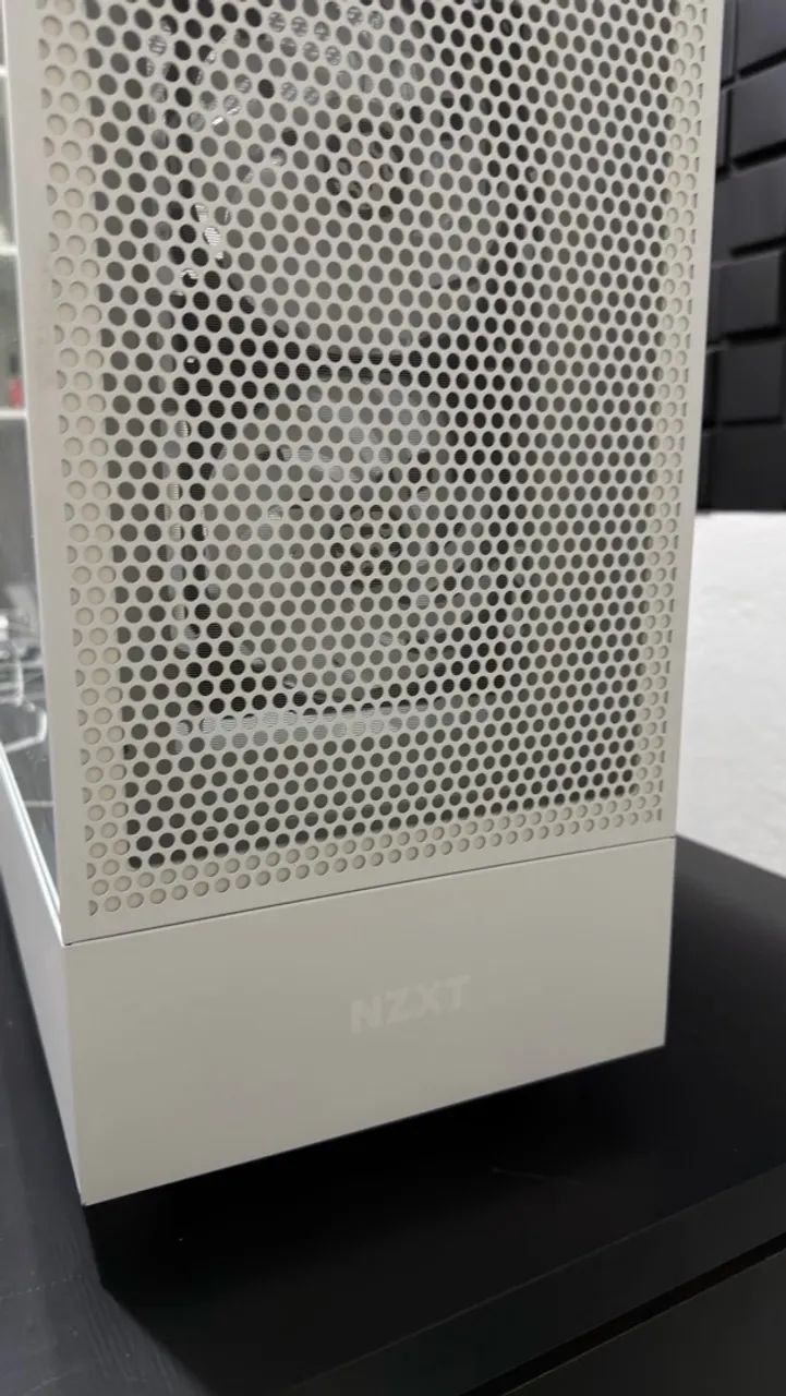 Gabinete NZXT H5 Flow  - Foto 3