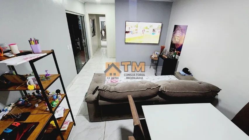 CASA BEM LOCALIZADA, ATRAS DA GARAGEM DE ONIBUS - Foto 2