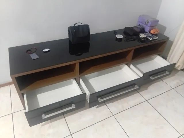 Rack madeira com vidro  - Foto 2