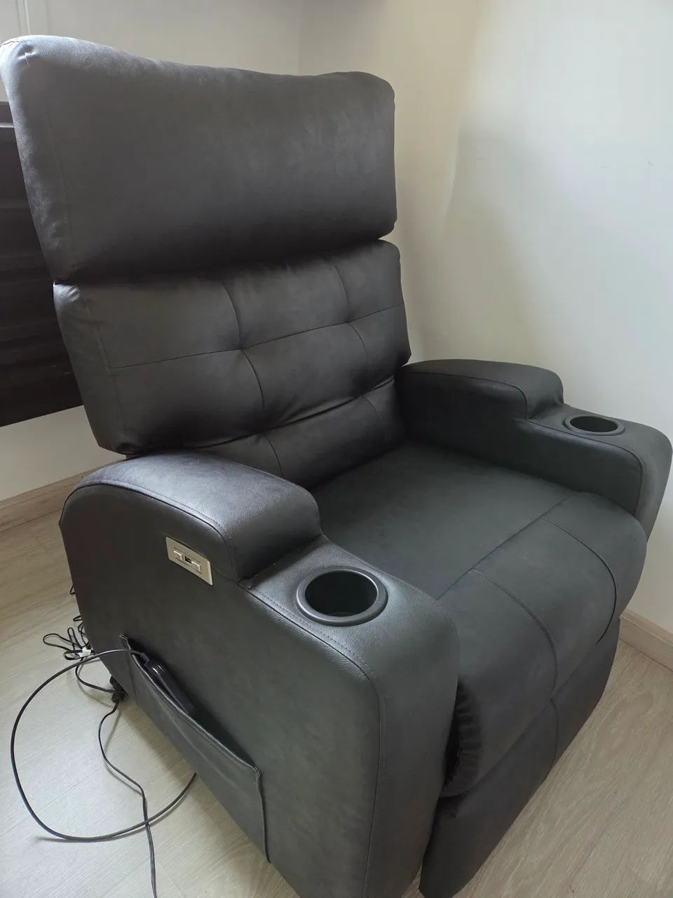 Poltrona Reclinável + Massagem + Motor de Encosto