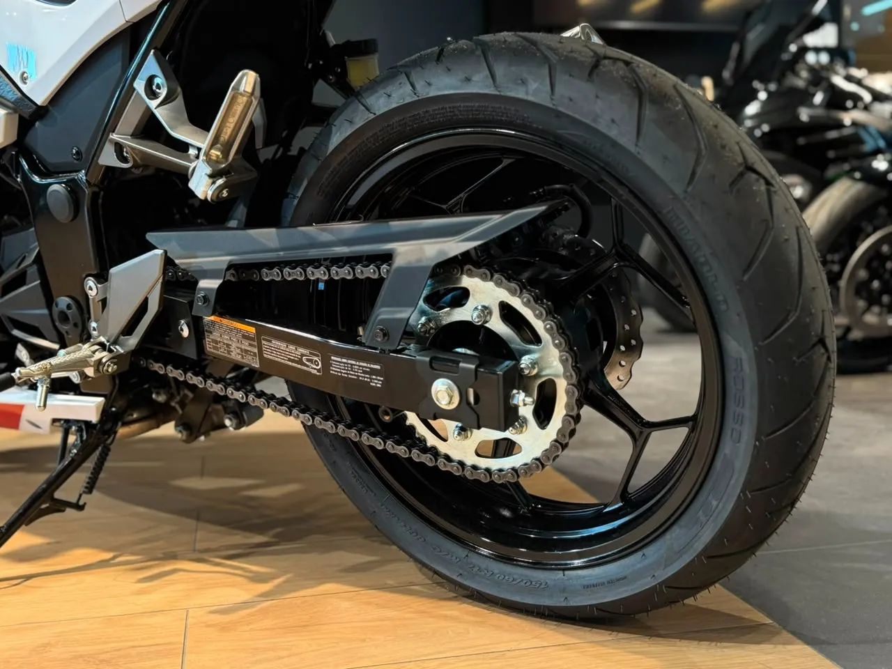 Kawasaki -- NINJA 300 - Foto 3