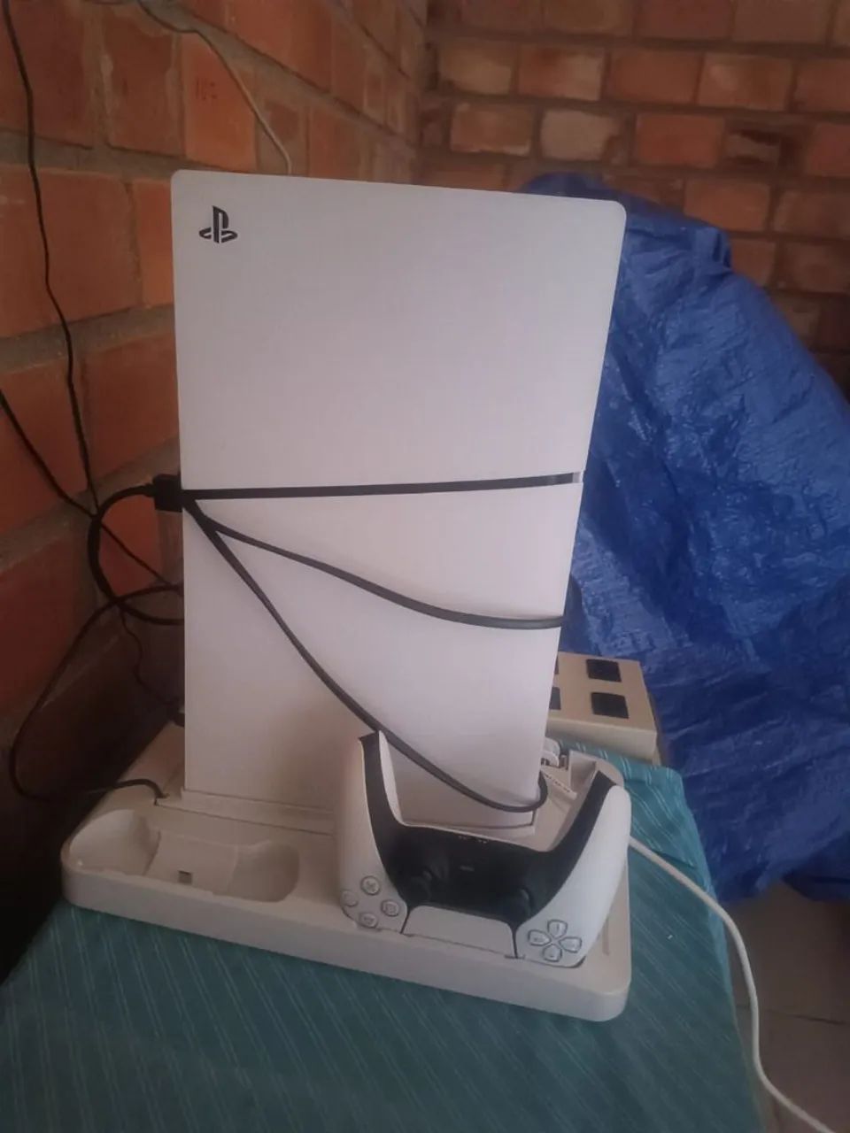 PS5 com leitor destravado e base de resfriamento - Foto 2