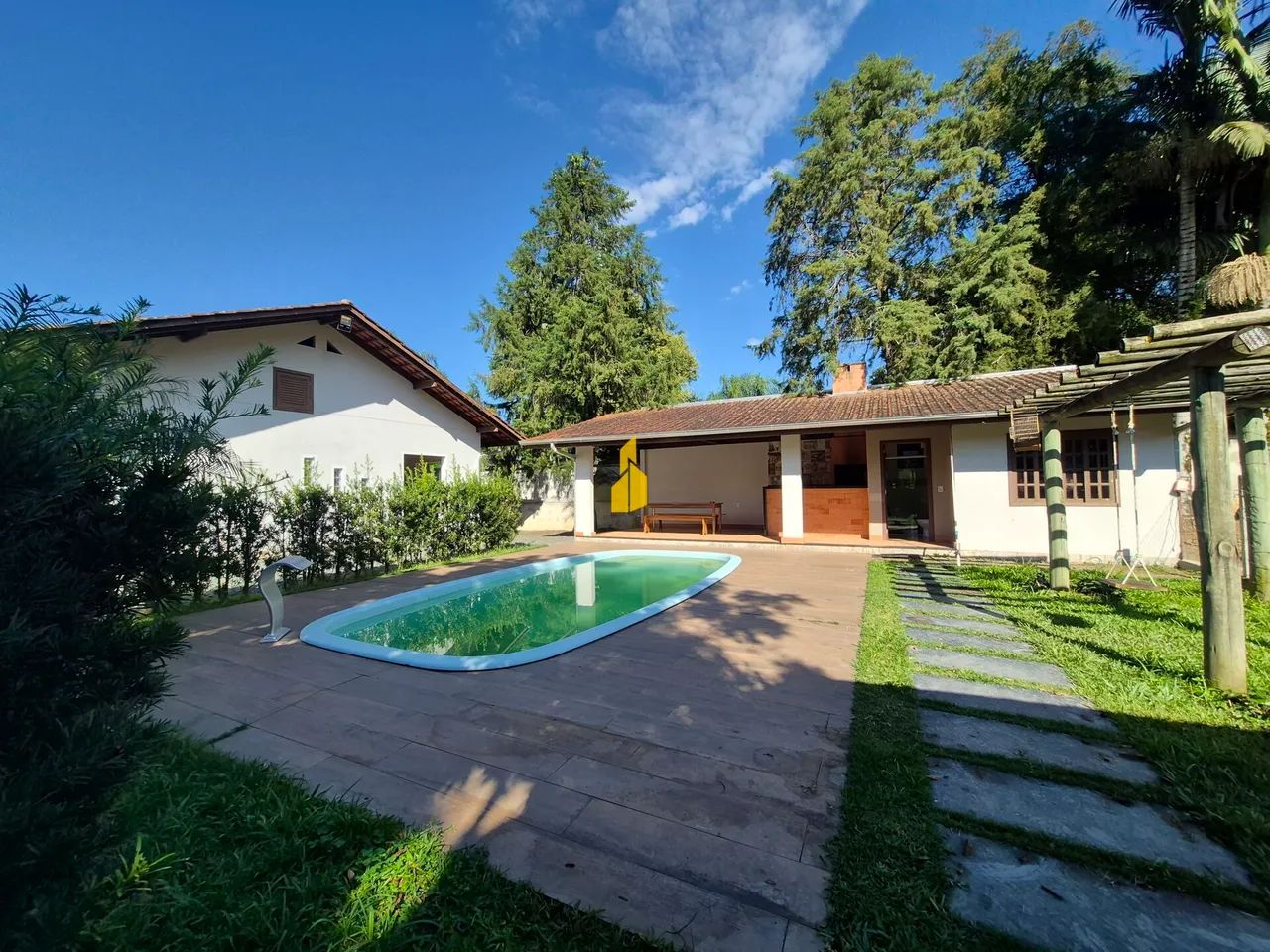 Casa com espaço para cavalos em Pomerode-SC - Foto 3