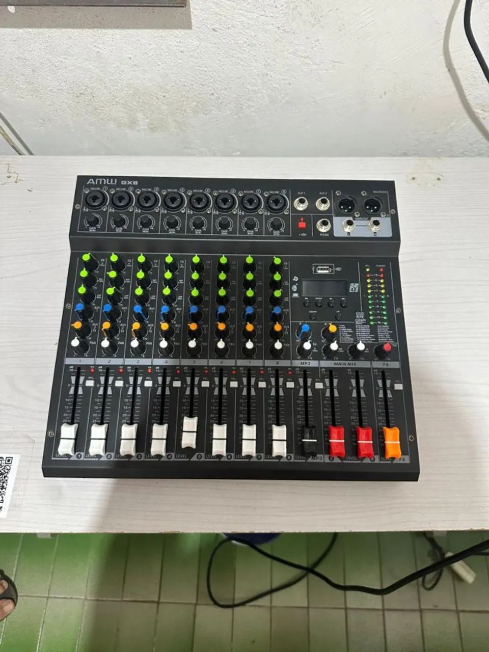 Mesa de som AMW GX8