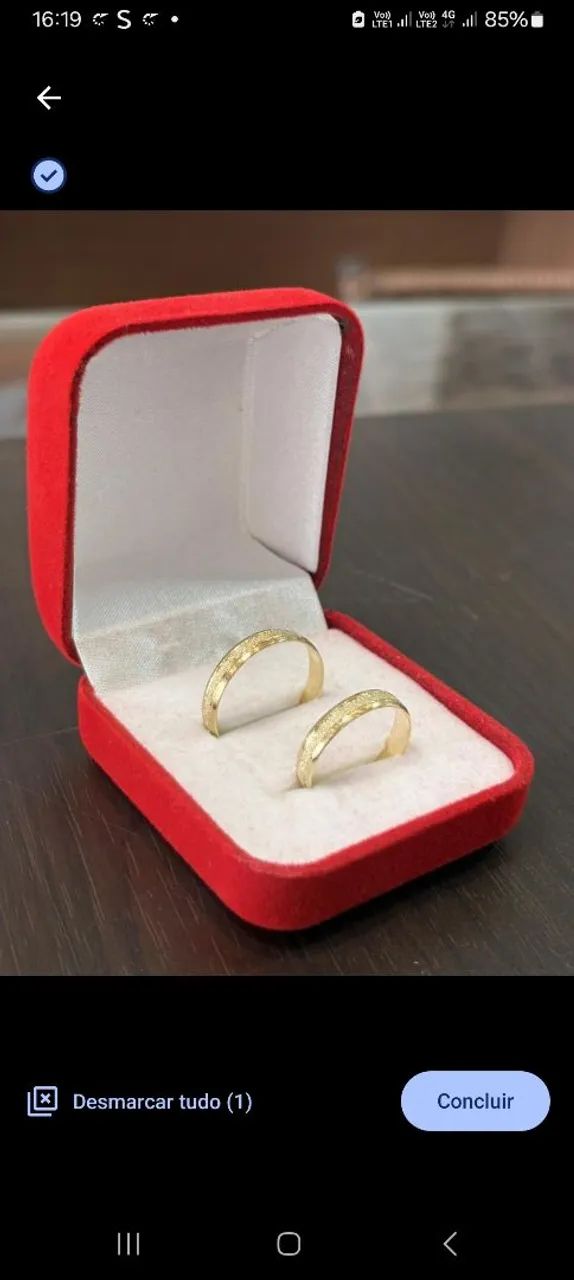 Alianças de ouro 18k. 